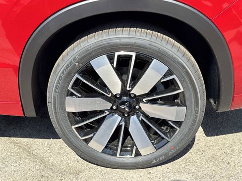 New 2025 Mitsubishi Outlander SEL image 8