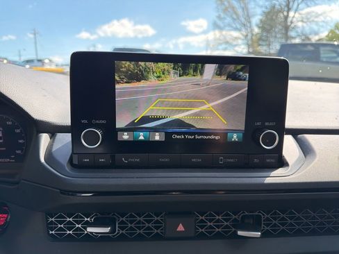 Used 2025 Honda Accord SE image 16