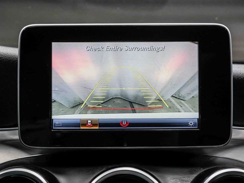 Used 2018 Mercedes-Benz C 300 Sedan image 32