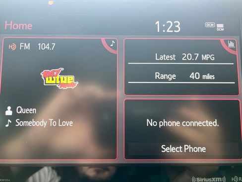 Used 2024 Toyota Camry SE w/ Audio Upgrade Package FWD image 6