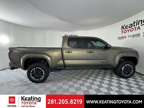 New 2026 Toyota Tacoma TRD Sport image 4