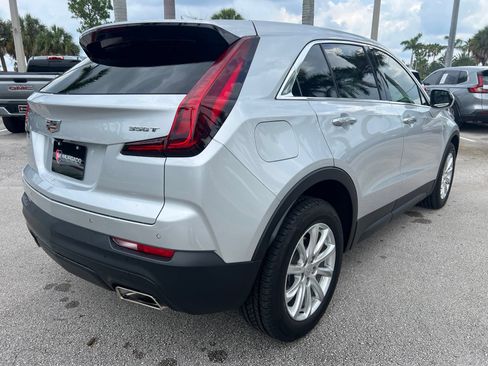 Used 2022 Cadillac XT4 Luxury w/ Driver Awareness Package FWD image 7