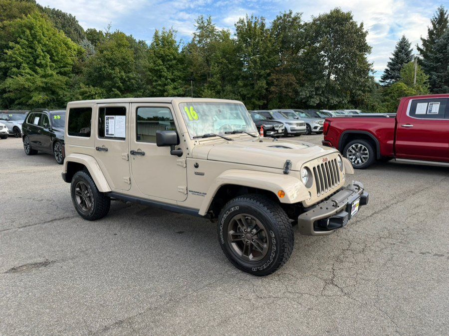 Used 2016 Jeep Wrangler Unlimited Sahara AWD/4WD image 8