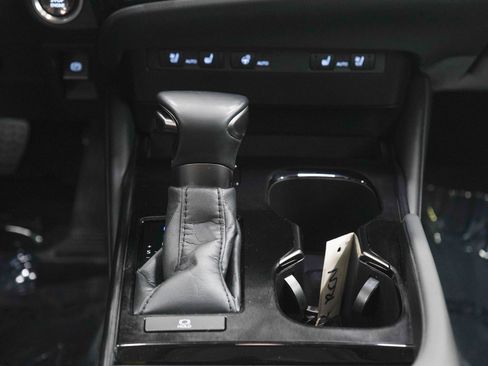 Used 2023 Lexus ES 250 w/ Premium Package AWD/4WD image 17