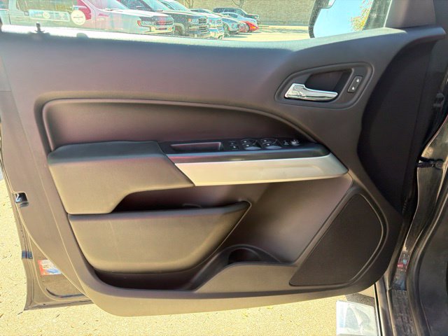 Used 2018 Chevrolet Colorado LT w/ Luxury Package, Chrome AWD/4WD image 13
