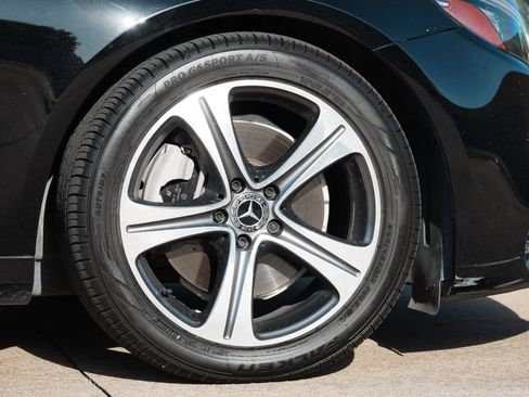Used 2019 Mercedes-Benz E 300 image 31