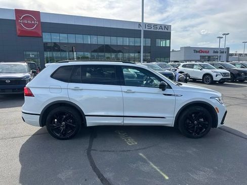 Used 2024 Volkswagen Tiguan SE R-Line AWD/4WD image 13