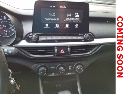 Used 2021 Kia Forte LXS FWD image 12