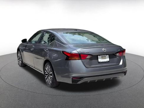 Used 2026 Nissan Altima 2.5 SV FWD image 10