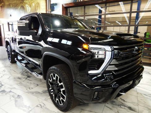 Used 2025 Chevrolet Silverado 2500 High Country w/ High Country Premium Package image 1