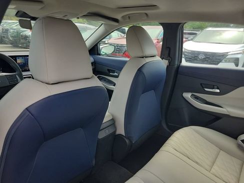 New 2026 Nissan Sentra SL w/ Floor Mat Package FWD image 8
