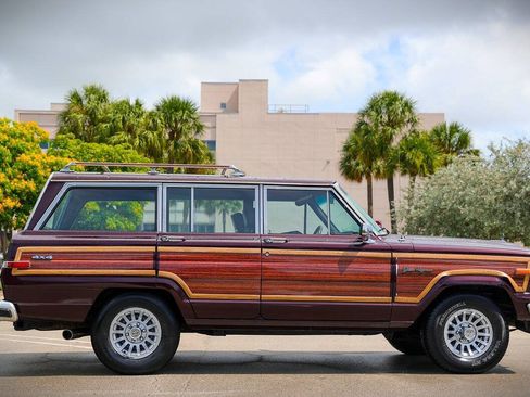 Used 1988 Jeep Grand Wagoneer AWD/4WD image 7