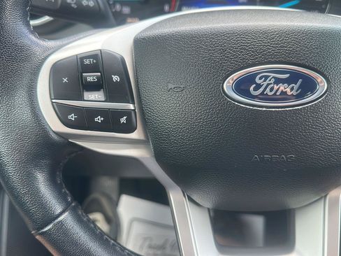 Used 2023 Ford Explorer XLT w/ Equipment Group 202A RWD image 25