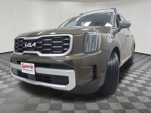 Used 2025 Kia Telluride S AWD/4WD image 5