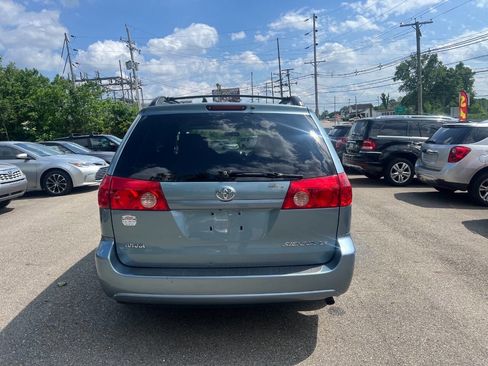 Used 2007 Toyota Sienna CE FWD image 4