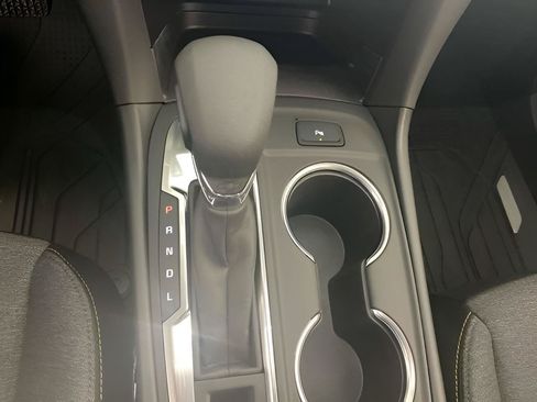 Used 2024 Chevrolet Equinox LT w/ LPO, Floor Liner Package FWD image 41