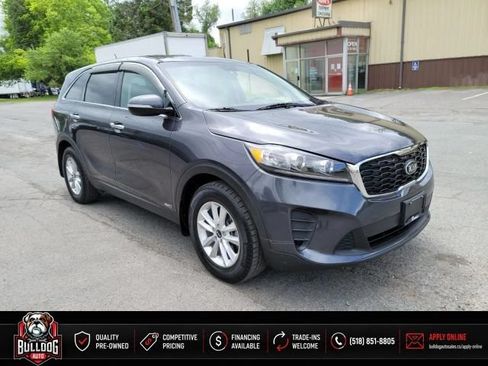 Used 2019 Kia Sorento AWD V6 image 3