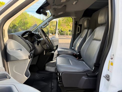 Used 2019 Ford Transit 250 130 Low Roof image 12