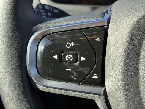 Certified 2024 Volvo XC90 T8 Plus w/ Protection Package Premier image 19