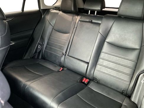 Used 2020 Toyota RAV4 XLE Premium image 16