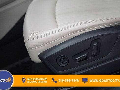 Used 2019 Audi e-tron Premium Plus AWD/4WD image 18