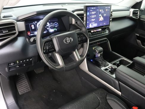 Used 2024 Toyota Tundra Limited w/ Power Package AWD/4WD image 13