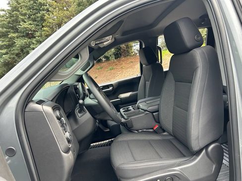 Used 2025 Chevrolet Silverado 1500 Custom Trail Boss AWD/4WD image 33