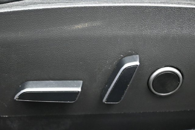 Used 2023 Tesla Model 3 Standard Range RWD image 11