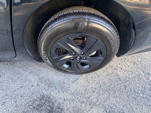 Used 2023 Hyundai Elantra SEL FWD image 44