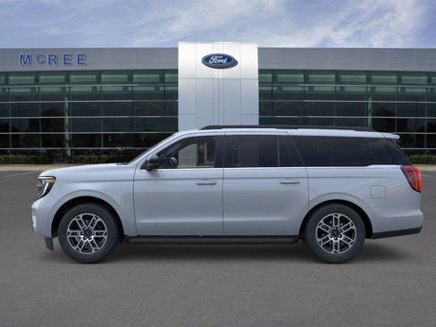 New 2026 Ford Expedition Max Active RWD image 3