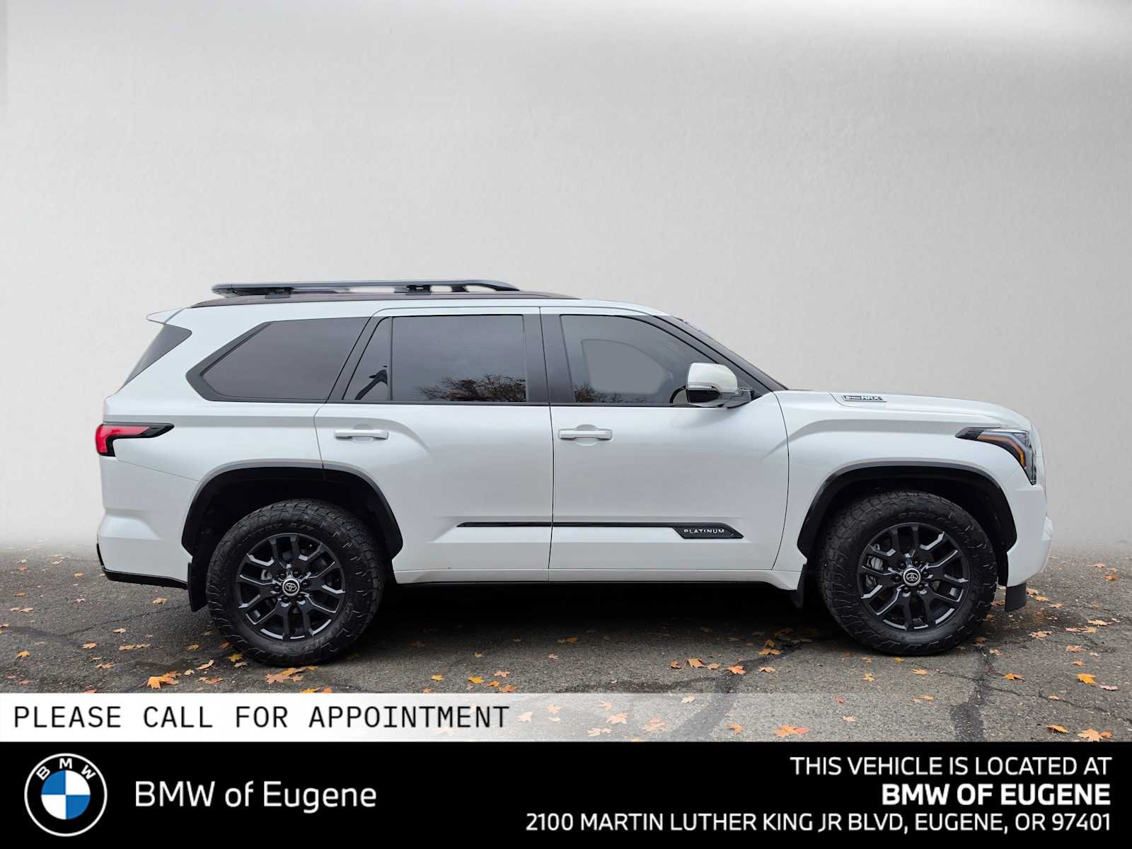 Used 2024 Toyota Sequoia Platinum AWD/4WD image 2