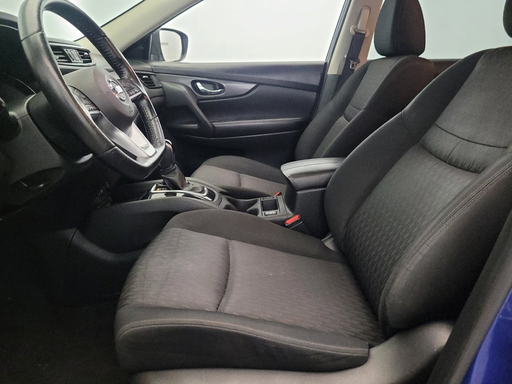 Used 2020 Nissan Rogue SV AWD/4WD image 17