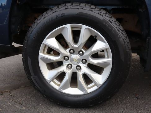 Used 2021 Chevrolet Silverado 1500 Custom AWD/4WD image 41
