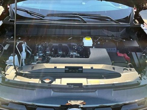 New 2026 Nissan Pathfinder SV FWD image 10