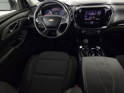 Used 2021 Chevrolet Traverse LS w/ LPO, Floor Liner Package FWD image 8
