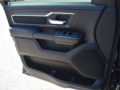 Used 2025 RAM 1500 Big Horn image 35