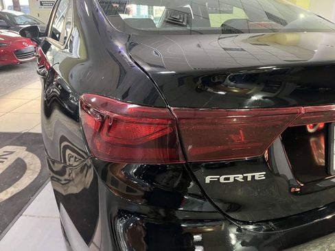 Used 2023 Kia Forte LXS FWD image 12