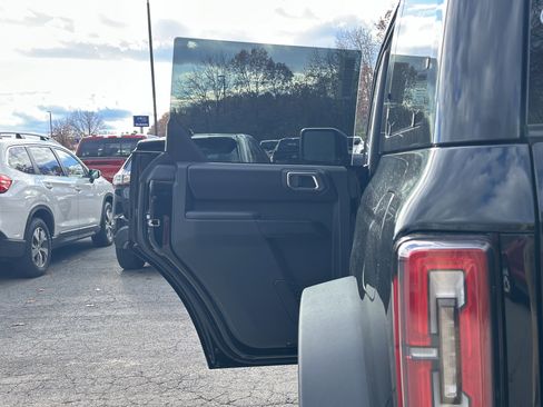 New 2025 Ford Bronco Badlands w/ Sasquatch Package image 25