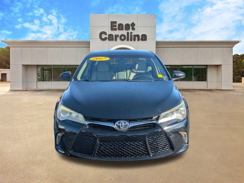 Used 2017 Toyota Camry SE image 8