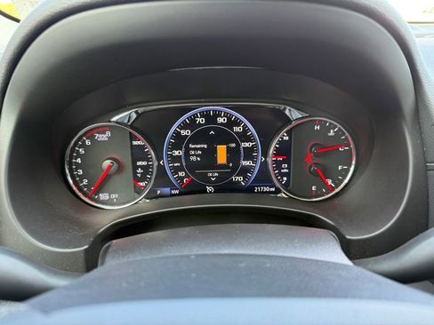 Used 2024 GMC Terrain Denali w/ Denali Premium Package image 18