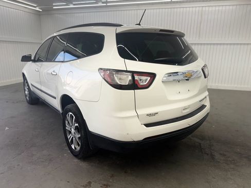 Used 2015 Chevrolet Traverse LS image 7