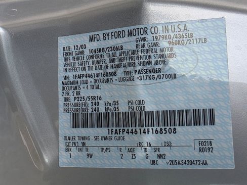 Used 2004 Ford Mustang Convertible image 31