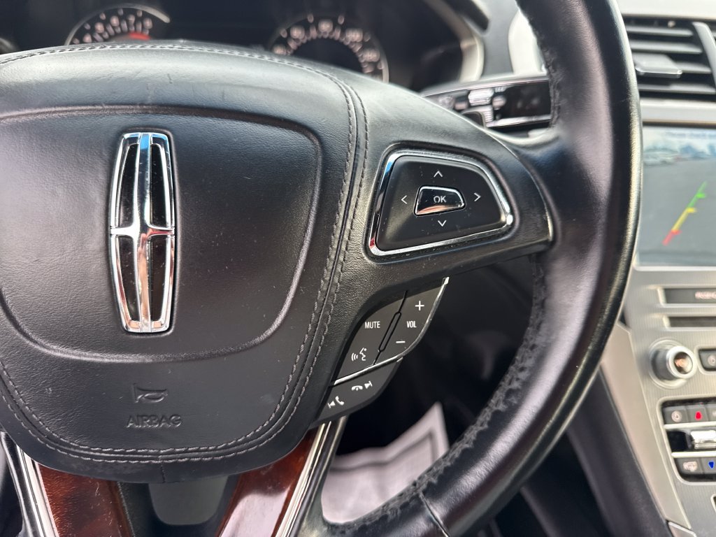 Used 2017 Lincoln MKZ Reserve FWD image 33