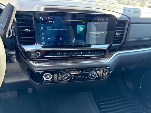 Used 2023 Chevrolet Silverado 1500 LT image 19