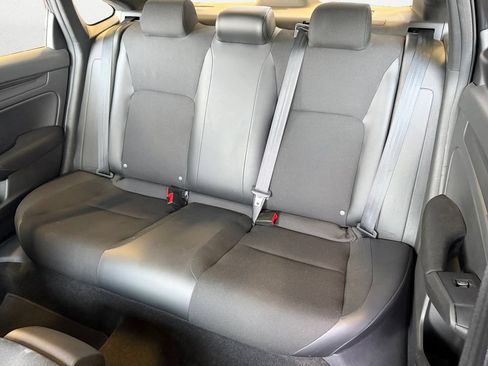 Used 2024 Honda Civic Sport image 10