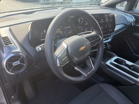 New 2026 Chevrolet Equinox EV LT image 5