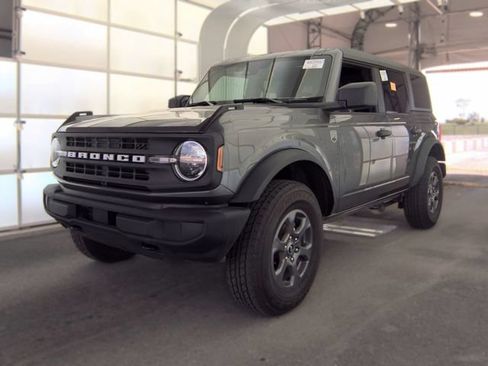 Used 2025 Ford Bronco Big Bend AWD/4WD image 3