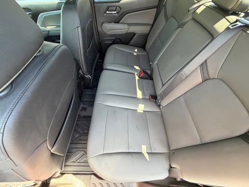 Used 2024 Chevrolet Colorado ZR2 w/ ZR2 Convenience Package III image 13