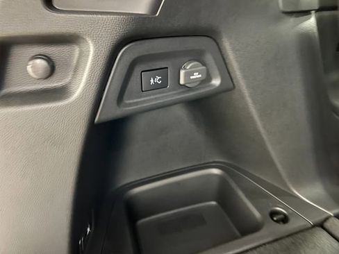 New 2025 Honda Pilot Touring image 38