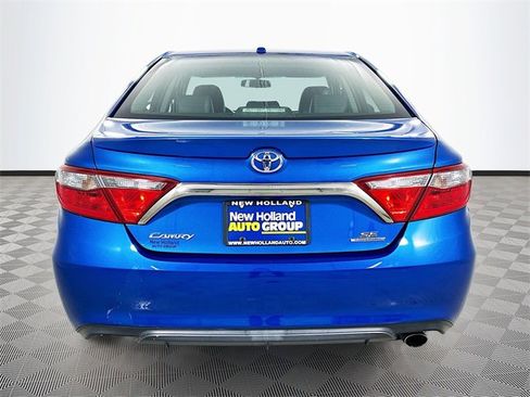 Used 2016 Toyota Camry SE image 6